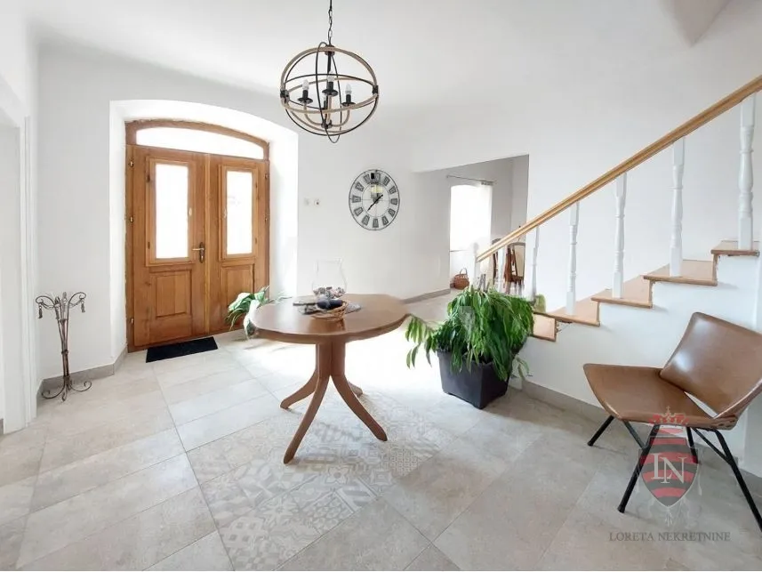 Renovirana kuća 110 m2 Labin, Istra - cover