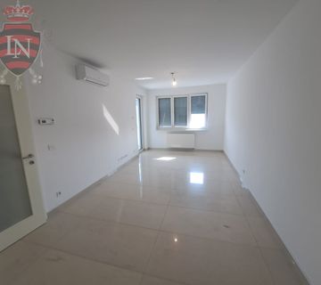 Poslovni prostor, uredski, Meandar Centar, Središće, 65 m2 - cover