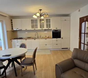 Kuća, Sv. Duh, ukupne površine 220 m2 - cover