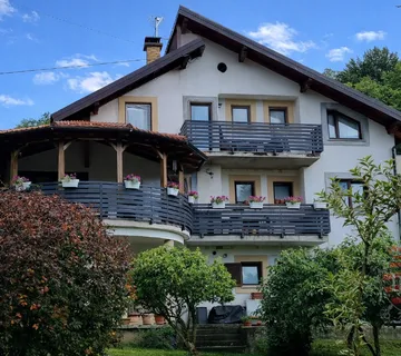 Kuća Samobor 396 m2 na parceli od 1000 m2 - cover