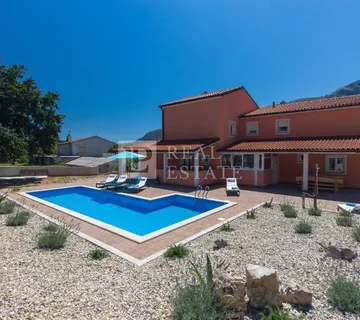 TRIBALJ - samostojeća vila s bazenom - Tribalj, Vinodolska općina