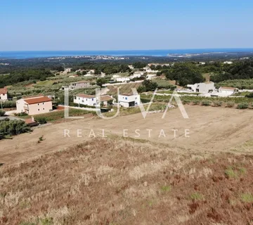 Kaštelir, Novigrad, građevinsko zemljište s dozvolom, 1011 m2 - Valentići, Kaštelir - Labinci