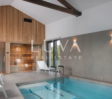 Istra, Bale, luksuzna vila s 3 bazena i wellnessom na prodaju