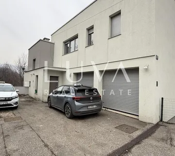Zagreb, Gornje Vrapče, kuća na 4 etaže s bazenom, 490 m2