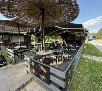 Zagreb, Jarun, fast food uz šetalište, 14 m2