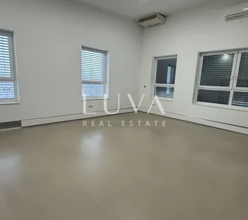 Zagreb, Kamenarka, poslovni prostor 404,81m2 za najam
