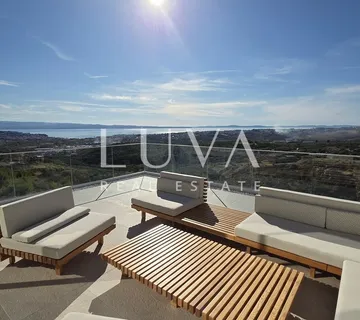 Split, Kučine, luksuzna vila s prekrasnim pogledom na Split, 310 m² - Kučine, Solin