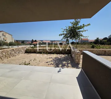 Novalja, moderna novogradnja, stan S1, NKP 74 m2