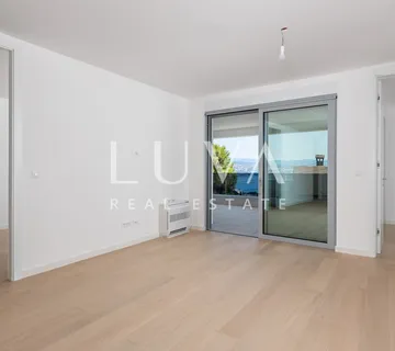Opatija, luksuzna novogradnja s pogledom na more, stan NKP 95,22 m2