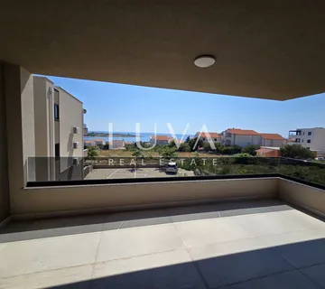 Novalja, moderna novogradnja, stan S2/Z1, NKP 76 m2