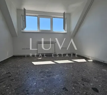 Sesvete, centar, novouređeni poslovni prostor 144m2 za najam - Sesvete, Zagreb