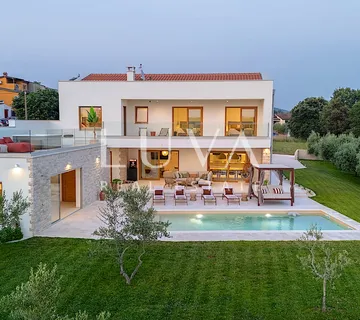 Istra, Vrsar, luksuzna vila s bazenom, najam