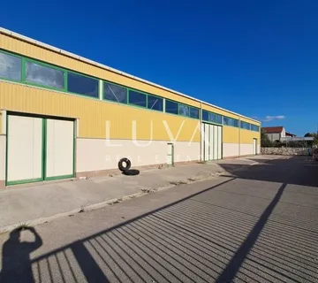 Skradin, Dubravice, hala za najam, 1000 m2 - Dubravice, Skradin