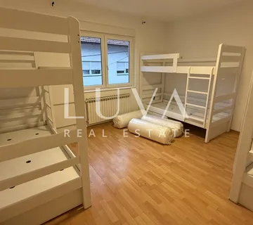 Zagreb, Trešnjevka, 2 stambene zgrade za najam radnika, 460 m2