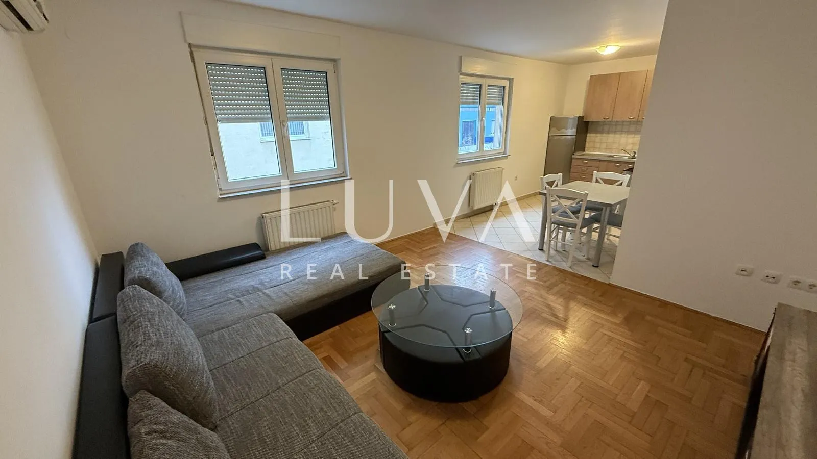 Zagreb, Malešnica, stan s dvije spavaće sobe na 1. katu, 60 m2 - cover