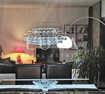 Vis, luksuzna kuća s bazenom i pogledom na more na prodaju - cover