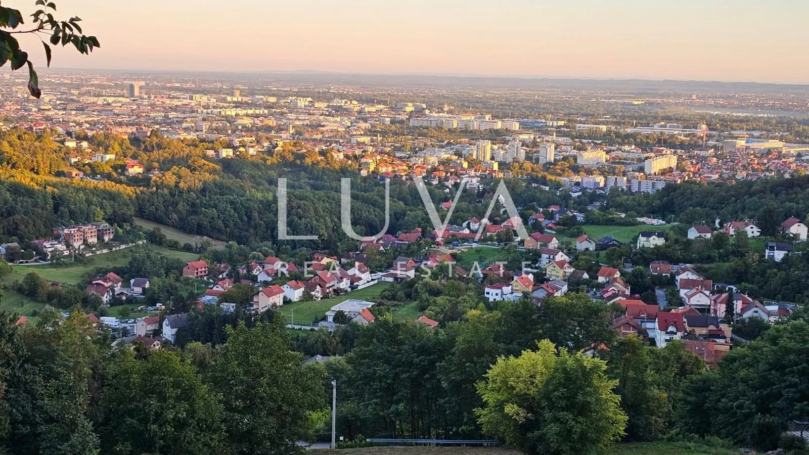 Zagreb, Gornji Stenjevec, građevinsko zemljište 1351m2, prodaja - cover