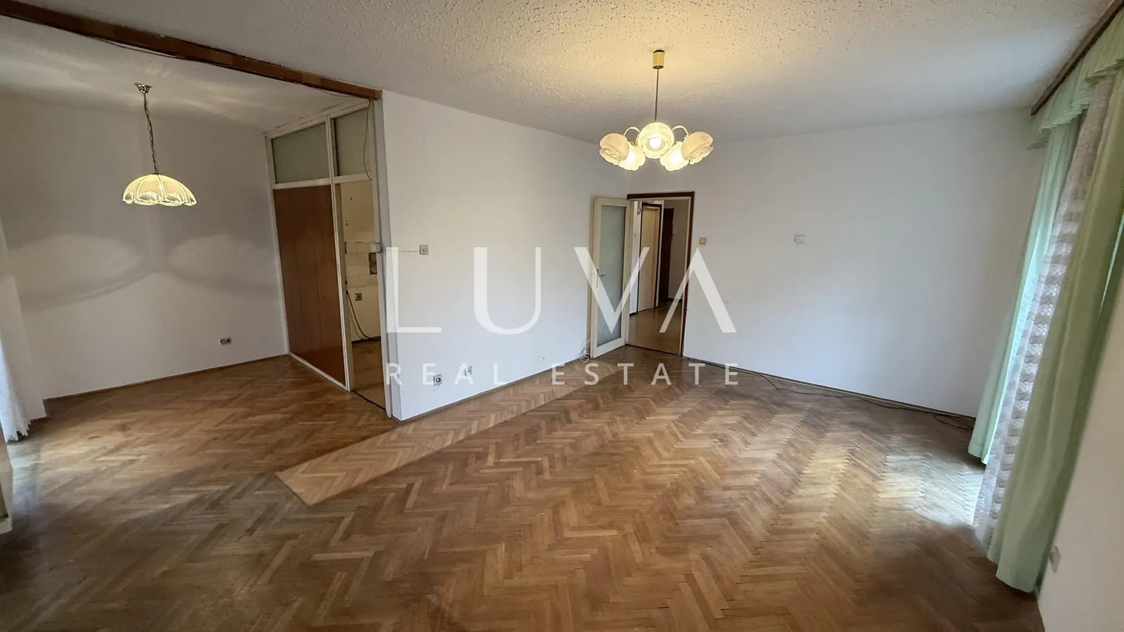 Zagreb, Maksimir, stan za renovaciju na  3. katu, 65 m² - cover