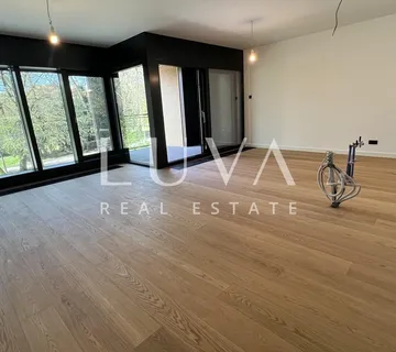 Zagreb, Ribnjak, luksuzan 5-sobni stan s vrtom 154 m2 na prodaju - cover