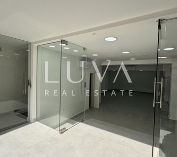 Istra, Poreč, novorenovirani poslovni prostor u centru, 80 m2 - cover