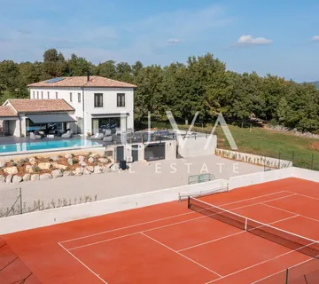 Luksuzna vila s bazenom i tenis terenom, Motovun, Istra - cover