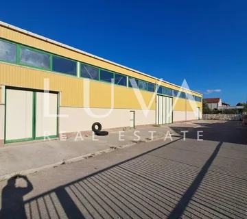 Skradin, Dubravice, hala za najam, 1000 m2 - cover