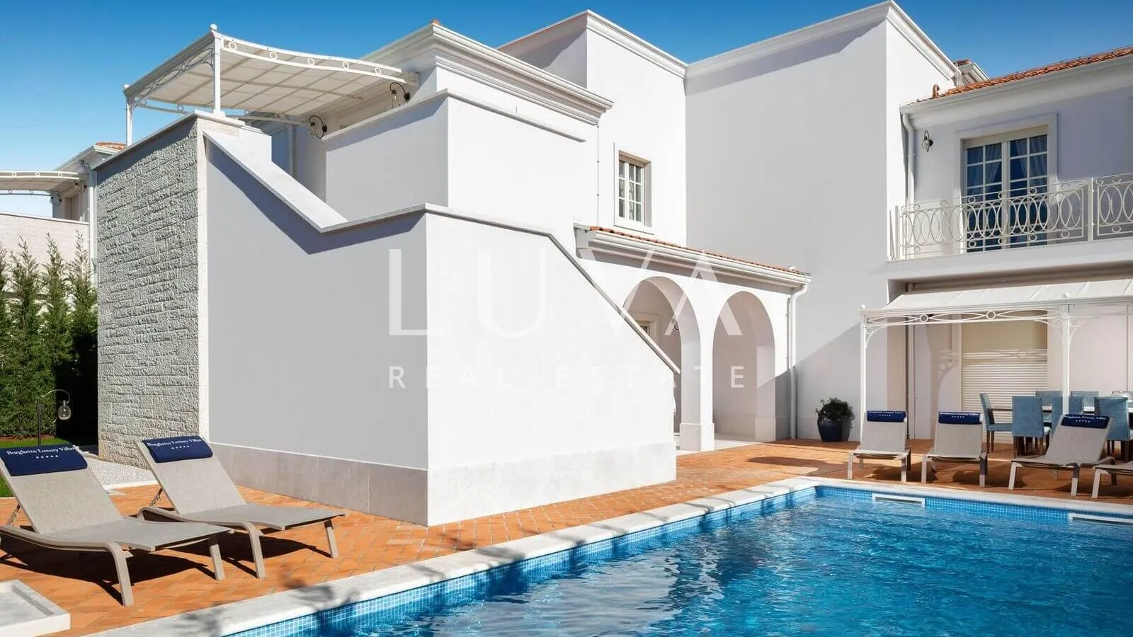 Istra, luksuzna vila s bazenom blizu Poreča - cover