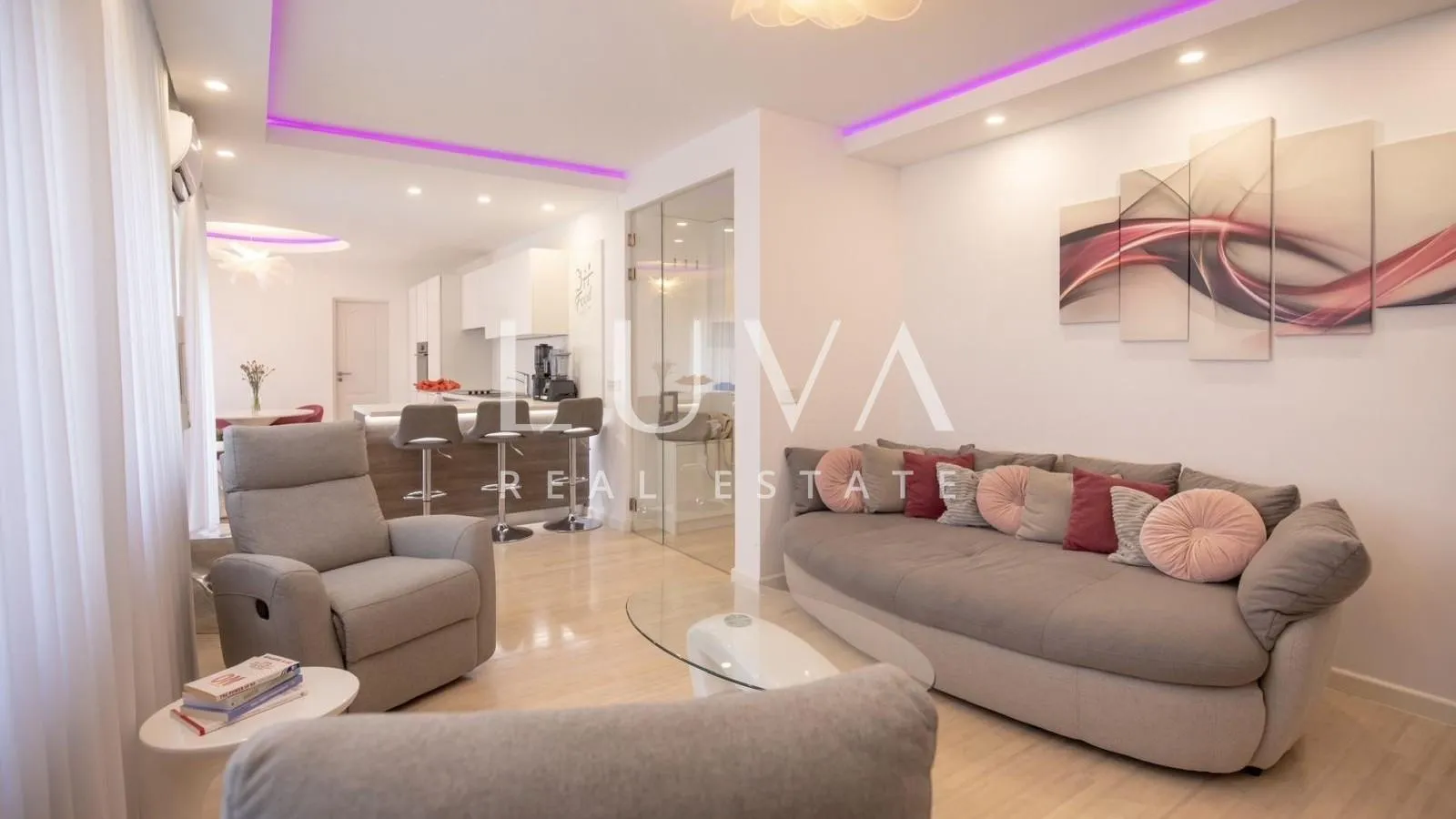 Osijek, Gornji Grad, 4S moderan stan s wellnessom na prodaju - cover