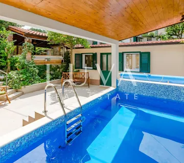 Split, Varoš, centar, kuća s bazenom na prodaju - cover