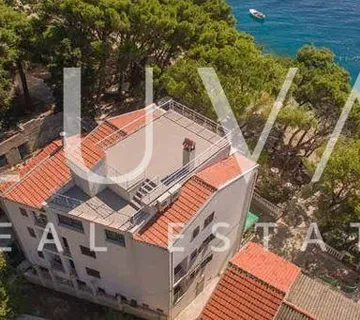 Mala Duba, Živogošće, boutique hotel na plaži, investicijska prilika - cover