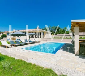 Labin okolica, luksuzna kuća s bazenom na prodaju - cover