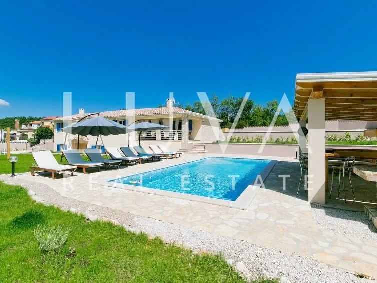 Labin okolica, luksuzna kuća s bazenom na prodaju - cover