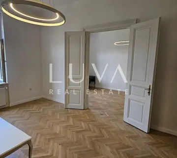 Centar, Svačićev trg, stan 101m2 za poslovni najam - Zagreb
