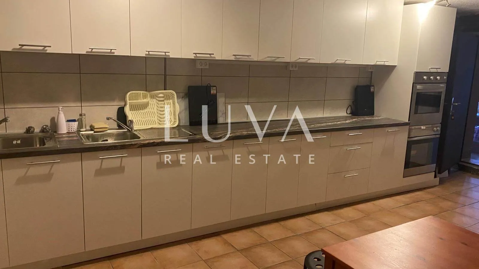 Sigečica, velika kuća na 4 kata na prodaju, investicija - cover