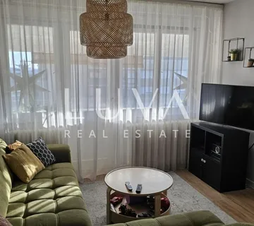 Osijek, centar, 3S stan s 2 balkona na prodaju - cover