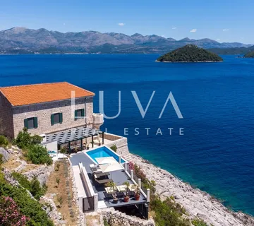 Jedinstvena kuća za odmor na pustom otoku, investicijska prilika - Zaton Doli, Ston
