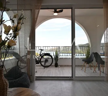 Marina, Trogir, apartman 75 m2 blizu mora na prodaju - cover