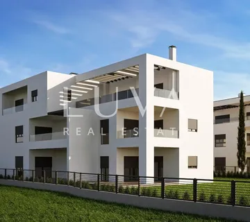 Poreč, Mali Maj, moderni penthouse s pogledom na more, 169 m2