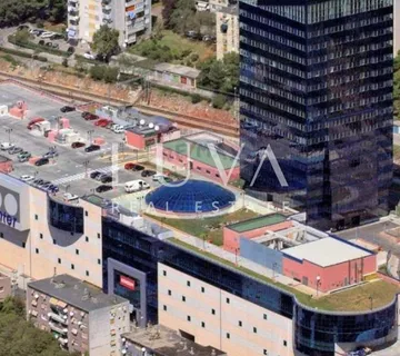 Rijeka, poslovni prostor na 5. katu u Tower centru, 27 m²