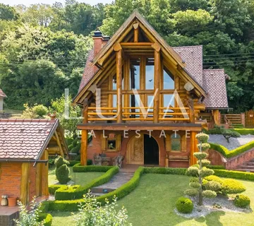 Varaždinske Toplice, Martinkovec, jedinstvena drvena kuća - cover