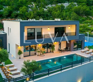 Zagvozd, luksuzna vila s bazenom na prodaju - cover