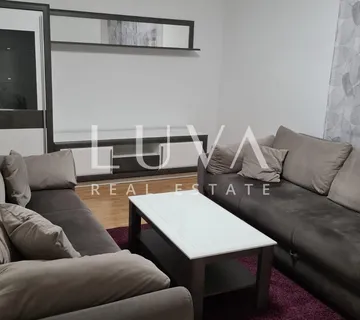 Poreč, Novo naselje, trosobni stan s balkonom za najam u blizini mora, 80 m² - cover