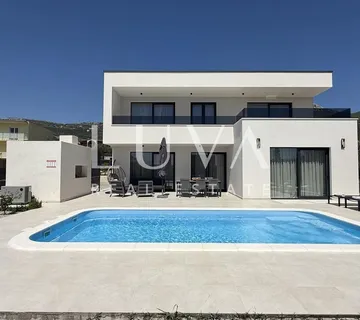 Kaštel Stari, Split, moderna luksuzna vila s bazenom na prodaju - cover