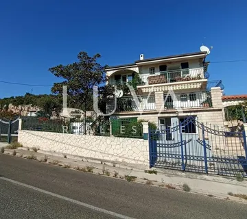 Marina, Trogir, kamena kuća blizu mora na prodaju