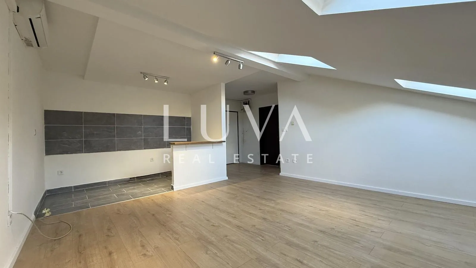 Zagreb, Črnomerec, dvosoban stan s parkingom, 47 m² - cover