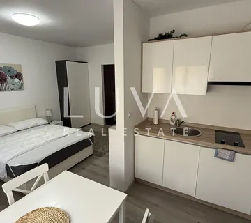 Zagreb, Črnomerec, garsonijera na 2. katu, 27 m² - cover