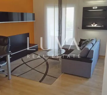 Zagreb, Trešnjevka, 2S stan u mirnoj ulici, odlična lokacija, parkirno mjesto - cover