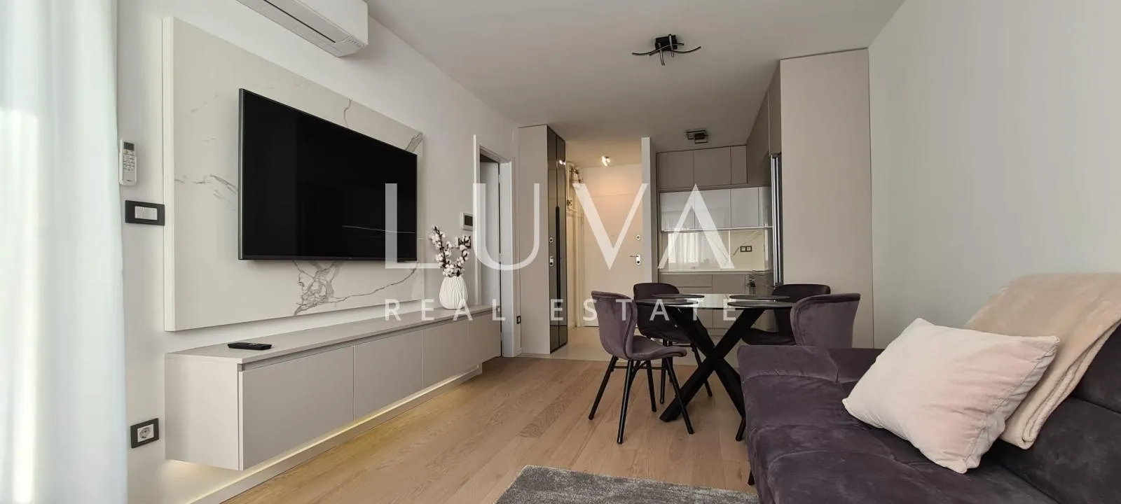 Zagreb, Špansko, luksuzno uređen 2s stan 44 m2 na prodaju - cover