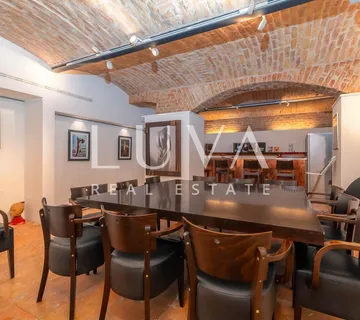 Zagreb, centar, galerijski prostor 106 m2 s parkingom - cover