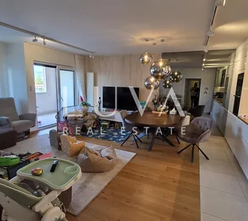 Zagreb, Trešnjevka, novogradnja 3s stan 88m2 + 2 garaže - cover